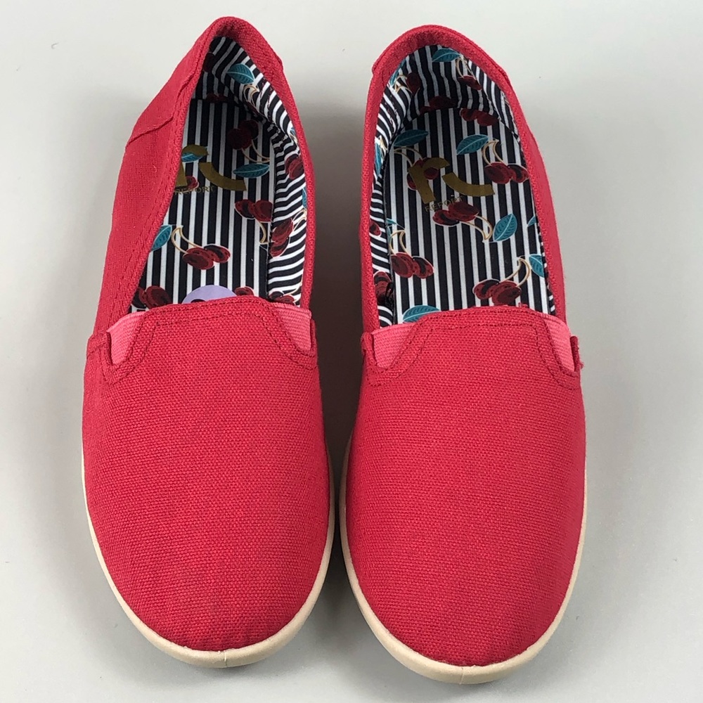 Report Jelly Women’s Flat Shoe